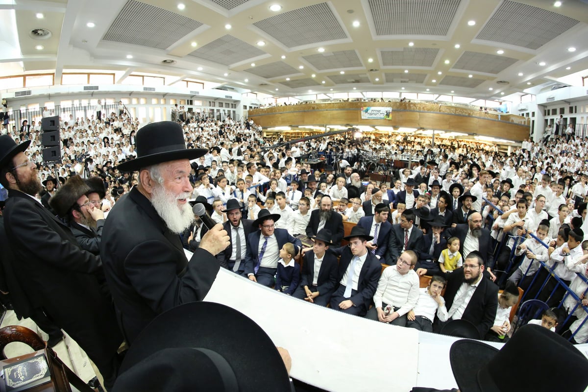 אלפי ילדים סיימו את הש"ס וחגגו עם הוריהם