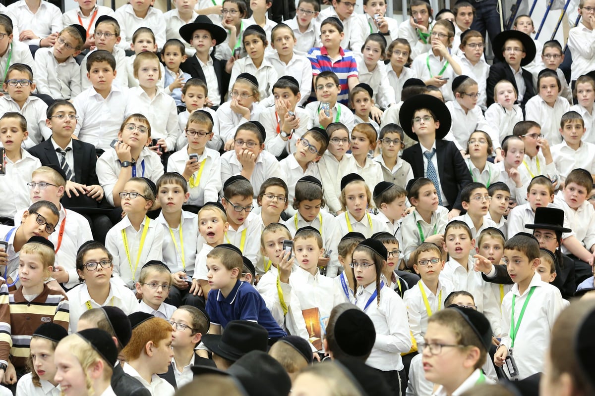 אלפי ילדים סיימו את הש"ס וחגגו עם הוריהם