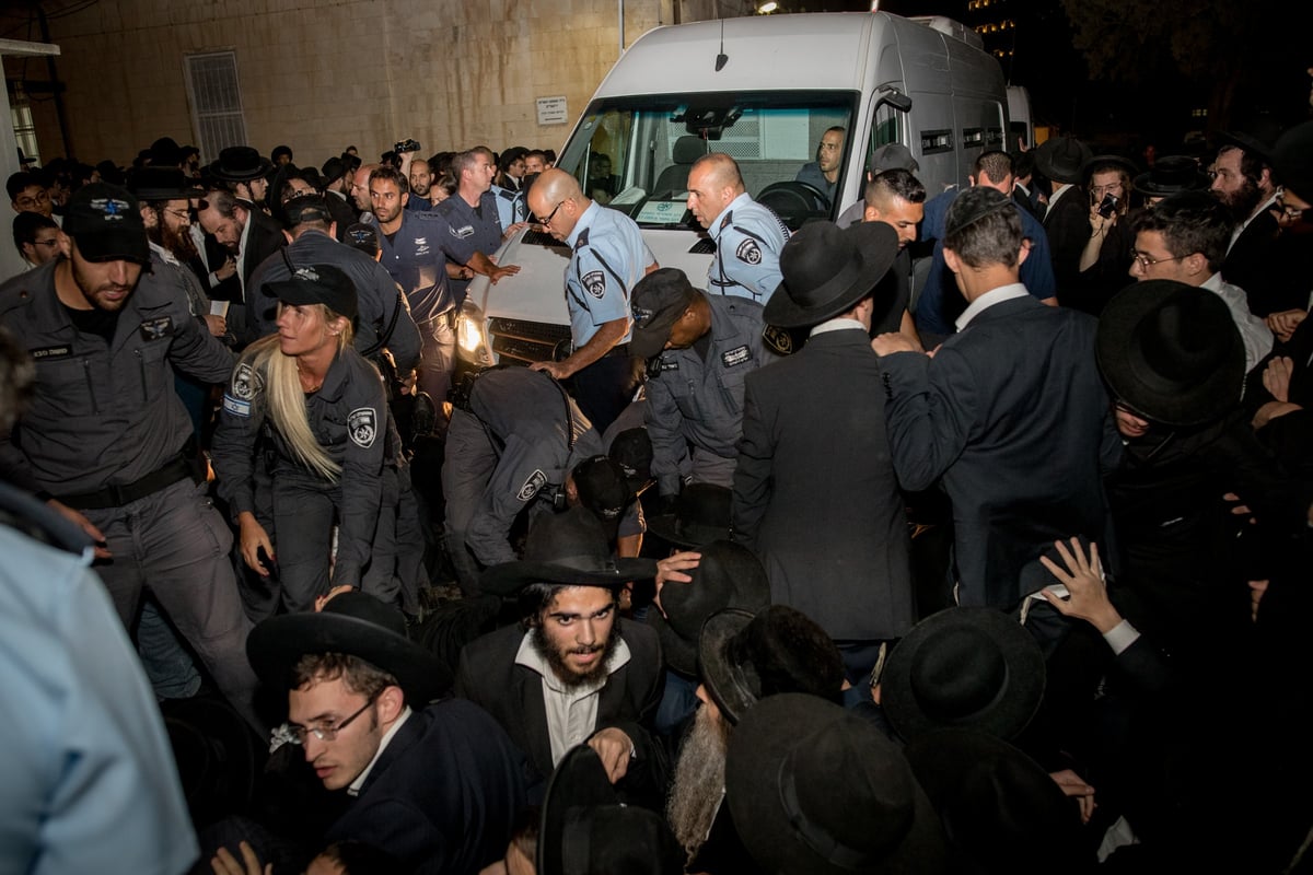 לאחר המהומות: 9 עריקים הועברו לידי המשטרה הצבאית