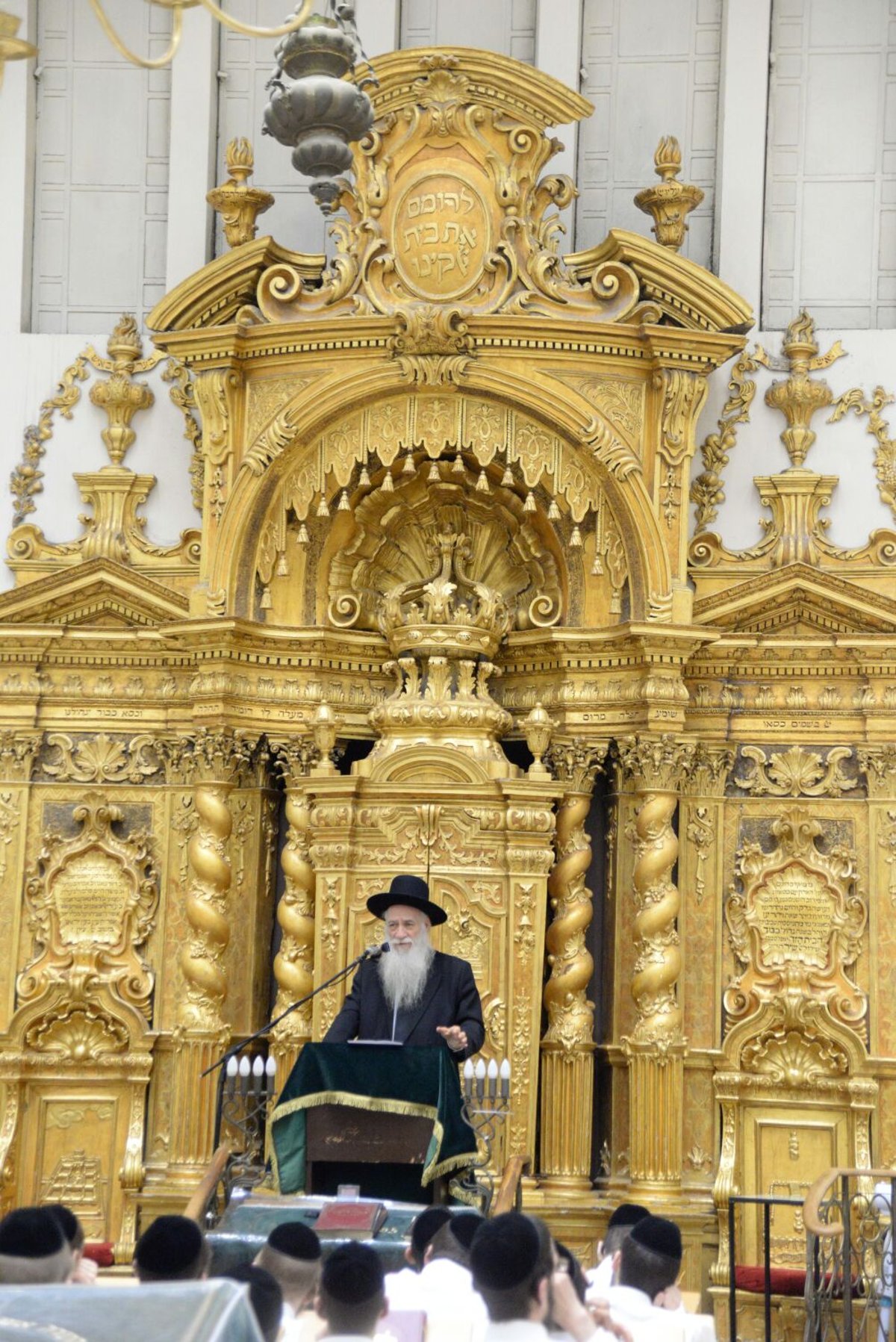 כך נפתח זמן חורף בישיבת פוניבז' • צפו