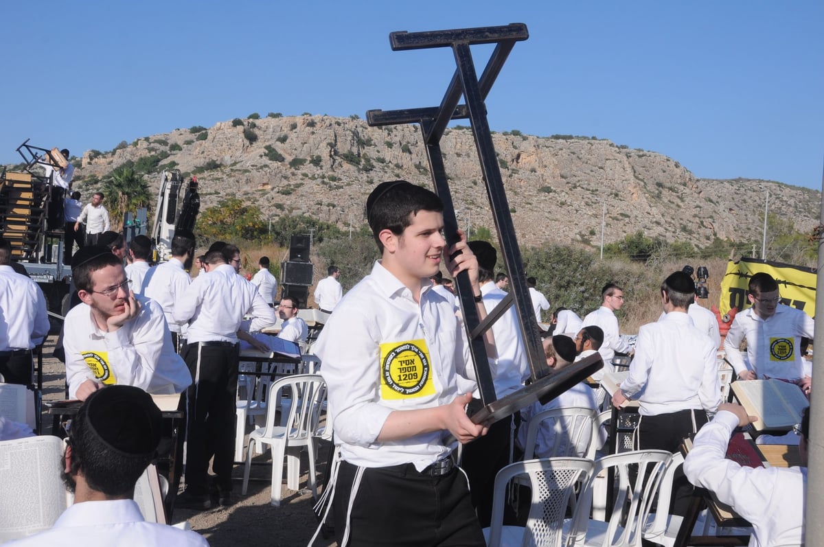 המשגיח של 'כנסת יצחק' בכלא 6: 'נמסור את נפשינו ממש'