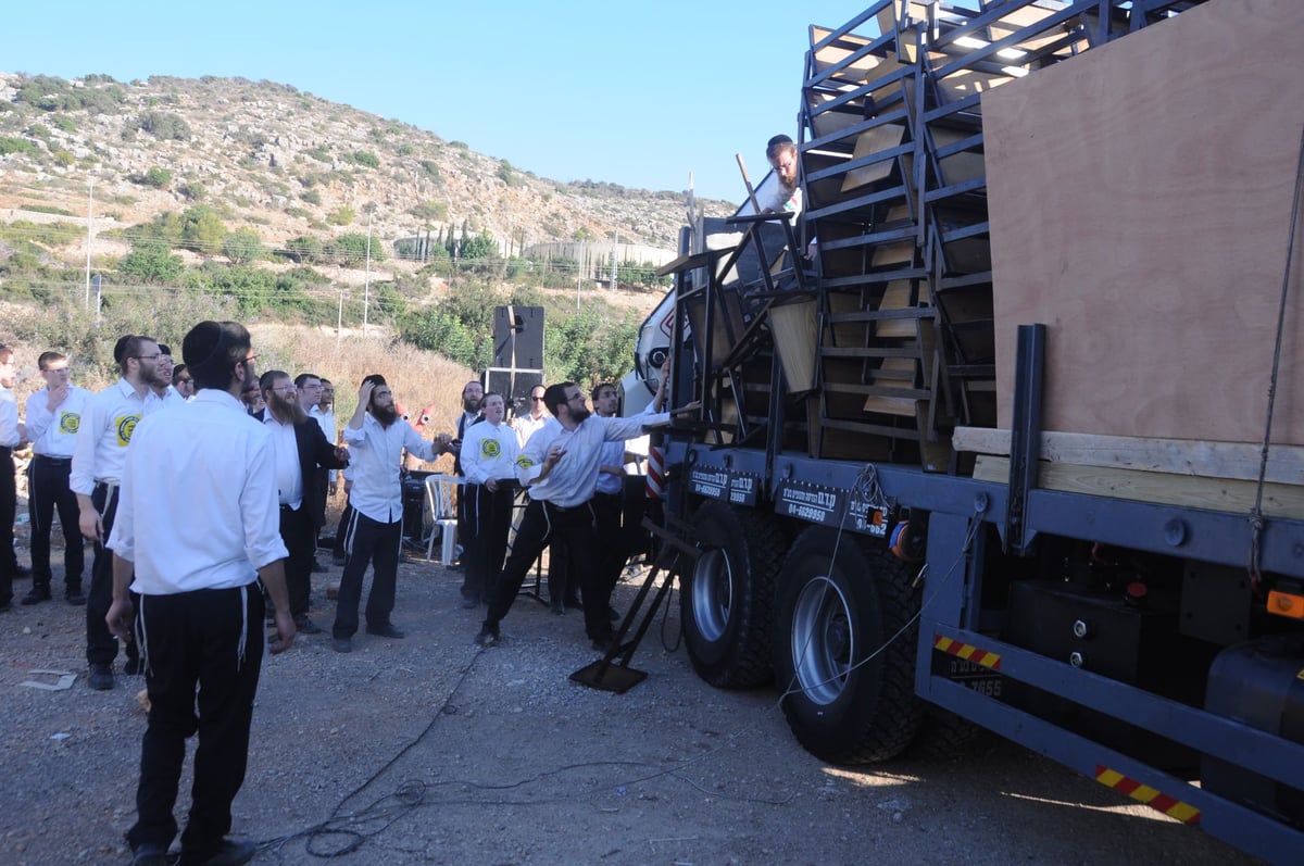 המשגיח של 'כנסת יצחק' בכלא 6: 'נמסור את נפשינו ממש'