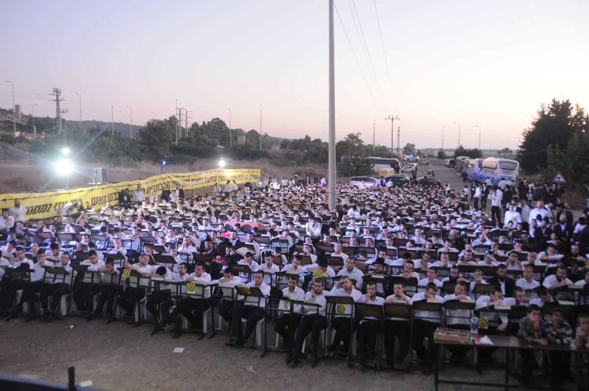 המשגיח של 'כנסת יצחק' בכלא 6: 'נמסור את נפשינו ממש'