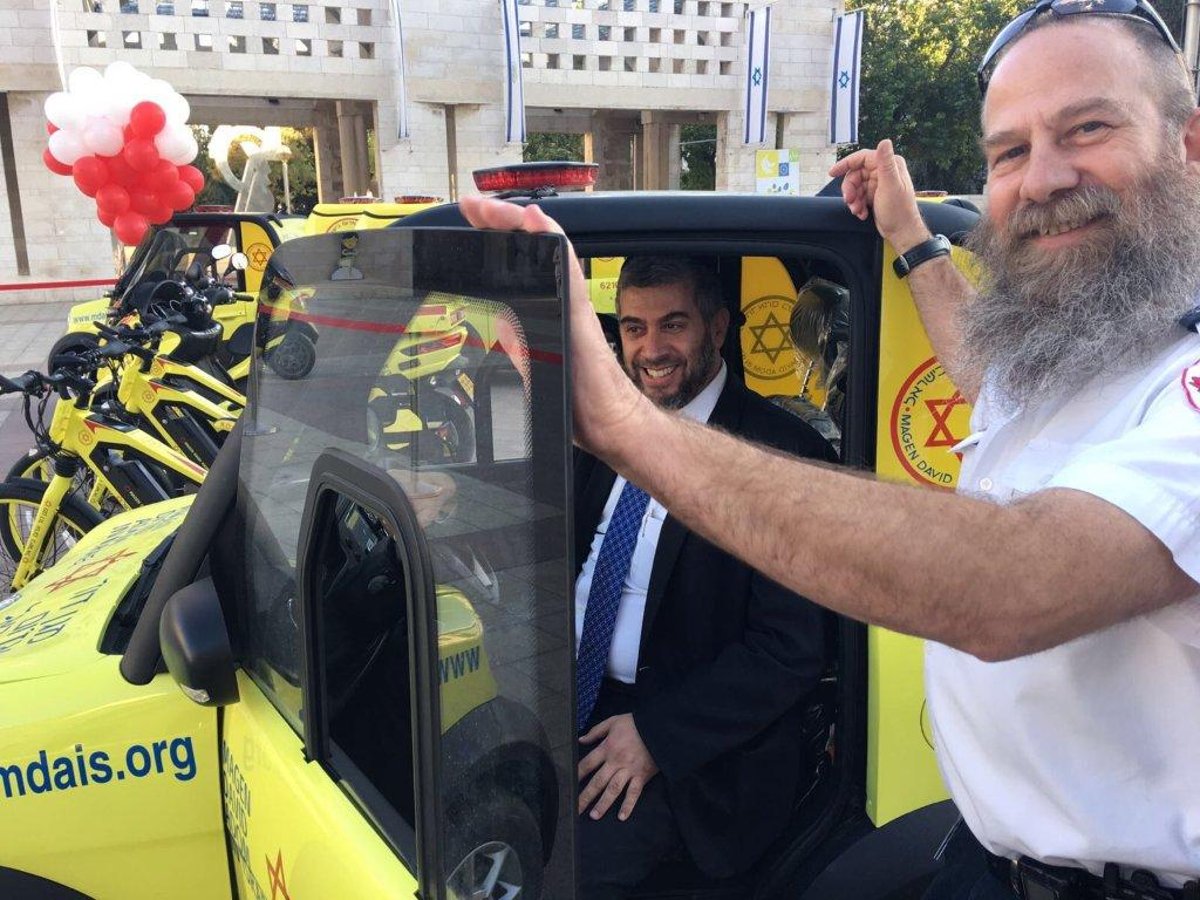 מד"א: הושקו רכבי הבימבולנס החדשים