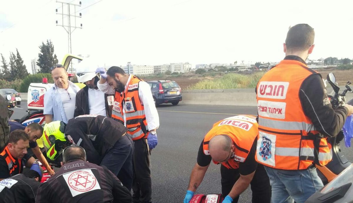 הולך רגל נהרג מפגיעת רכב בכביש 1