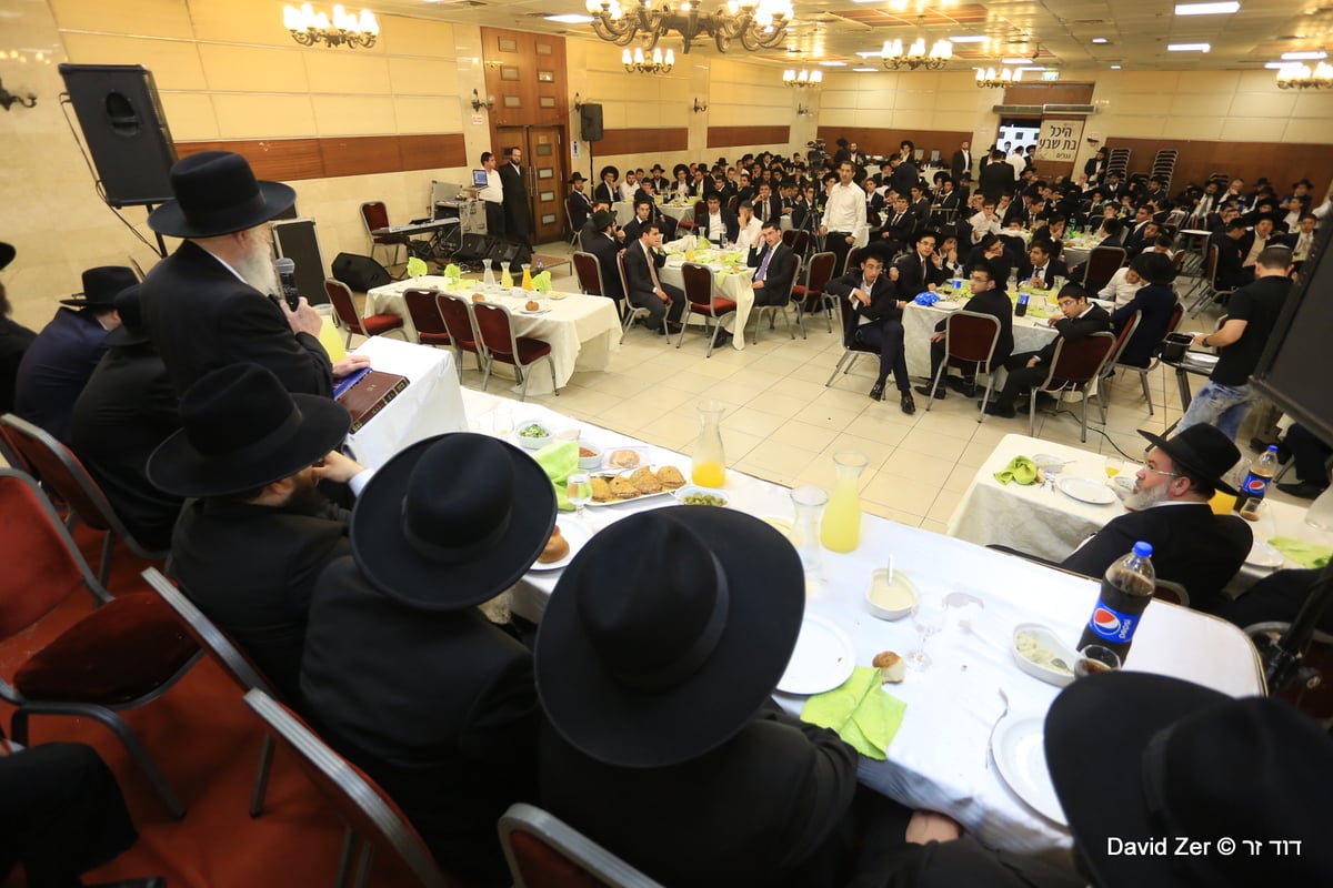 ספר התורה הוכנס לישיבת "בית אליהו" - לזכר החזון איש • גלריה