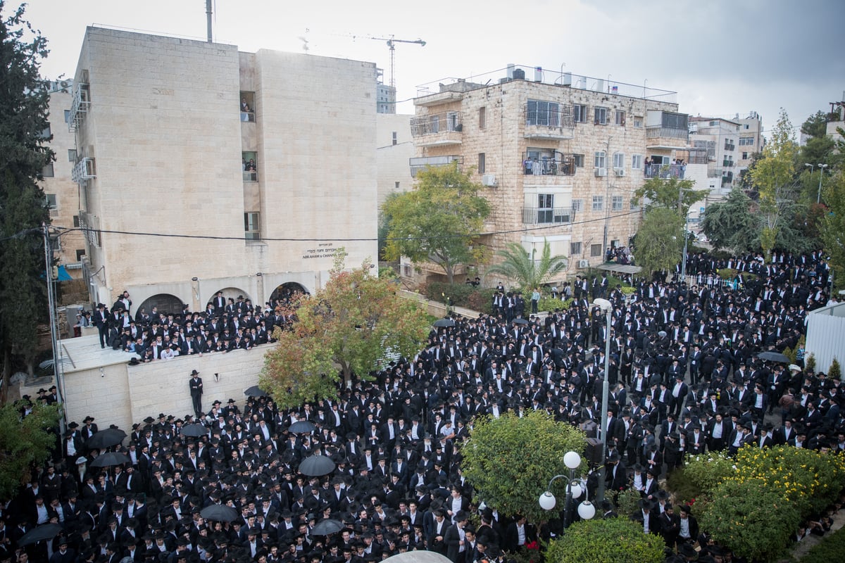 תיעוד דומע: אלפים ליוו את הגאון רבי דב יפה זצ"ל בירושלים