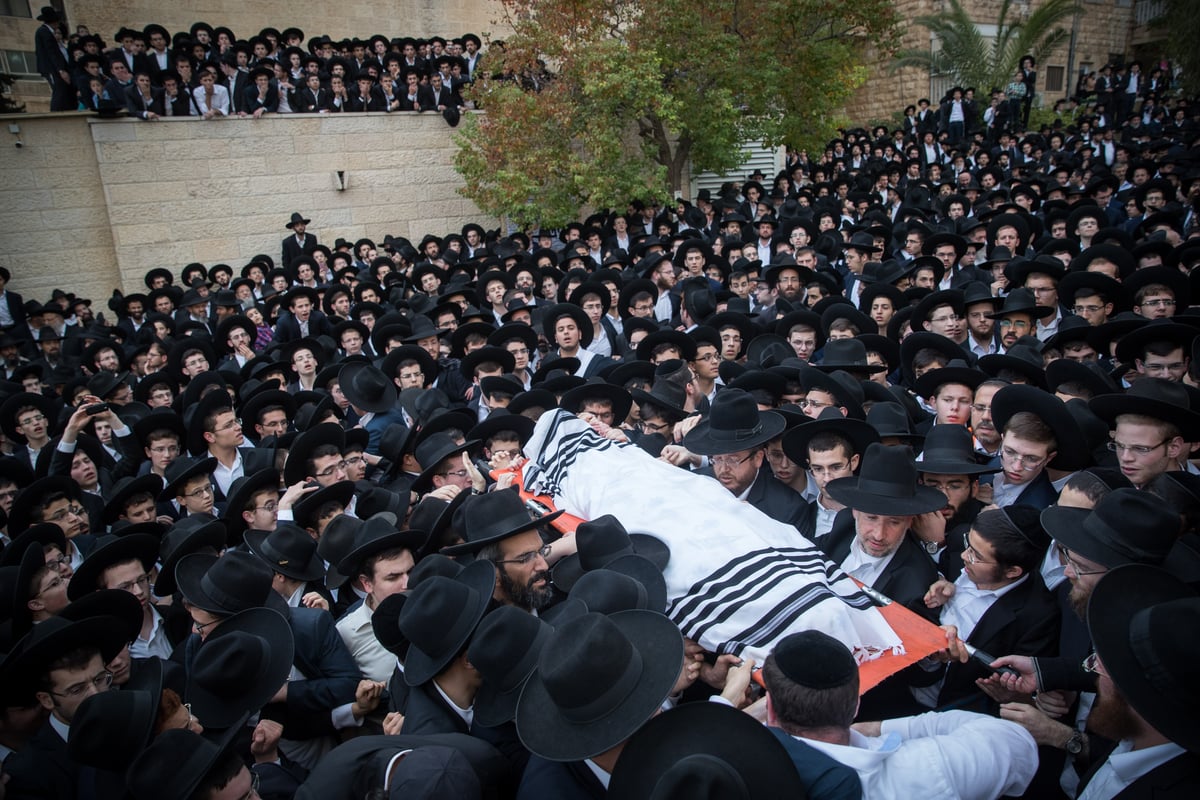 תיעוד דומע: אלפים ליוו את הגאון רבי דב יפה זצ"ל בירושלים