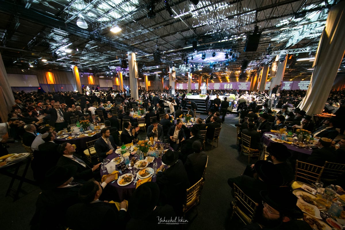 ה'בנקט' העולמי של חב"ד מזווית שלא הכרתם • צפו