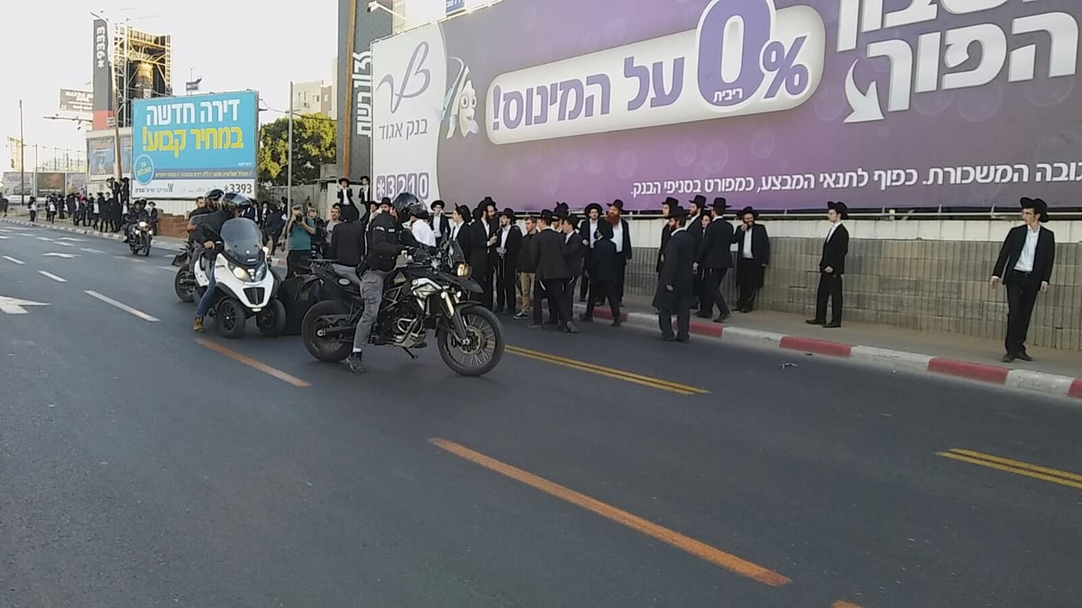 הפגנת 'הפלג' בב"ב: שוטרים ומפגינים פצועים, 15 עצורים