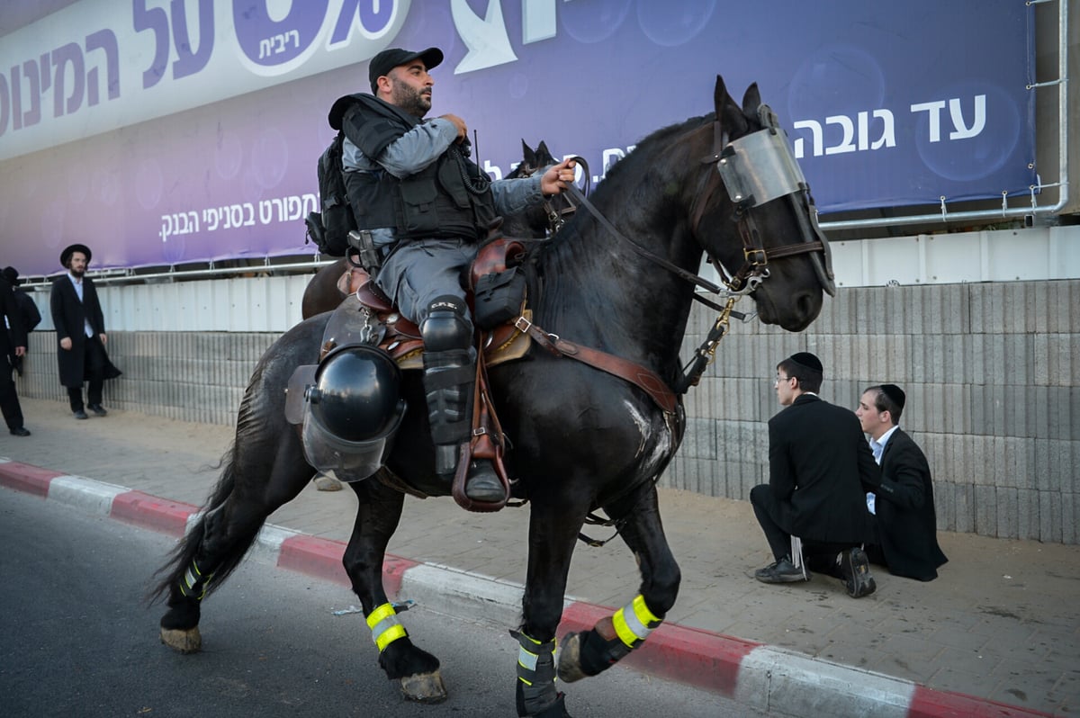 הפגנת 'הפלג', העימותים והמעצרים • גלריה