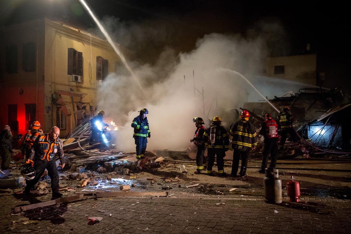 בלוני גז התפוצצו בחנות לחומרי בניין ביפו; שלושה נהרגו