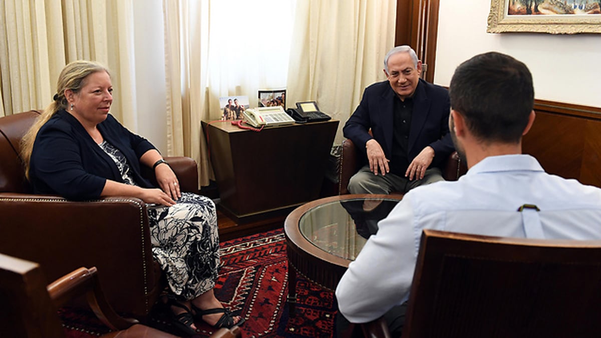 המאבטח והשגרירה שלאין בביקור אצל נתניהו