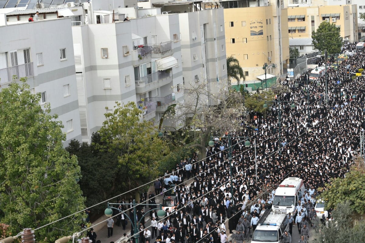 מאות אלפים במסע הלווית מרן הגראי"ל שטיינמן זצוק"ל