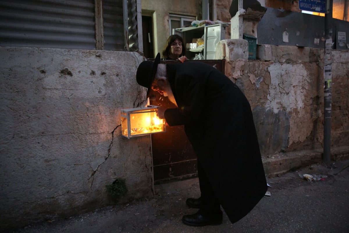 סיור חנוכיות וירטואלי: נר שני במאה שערים