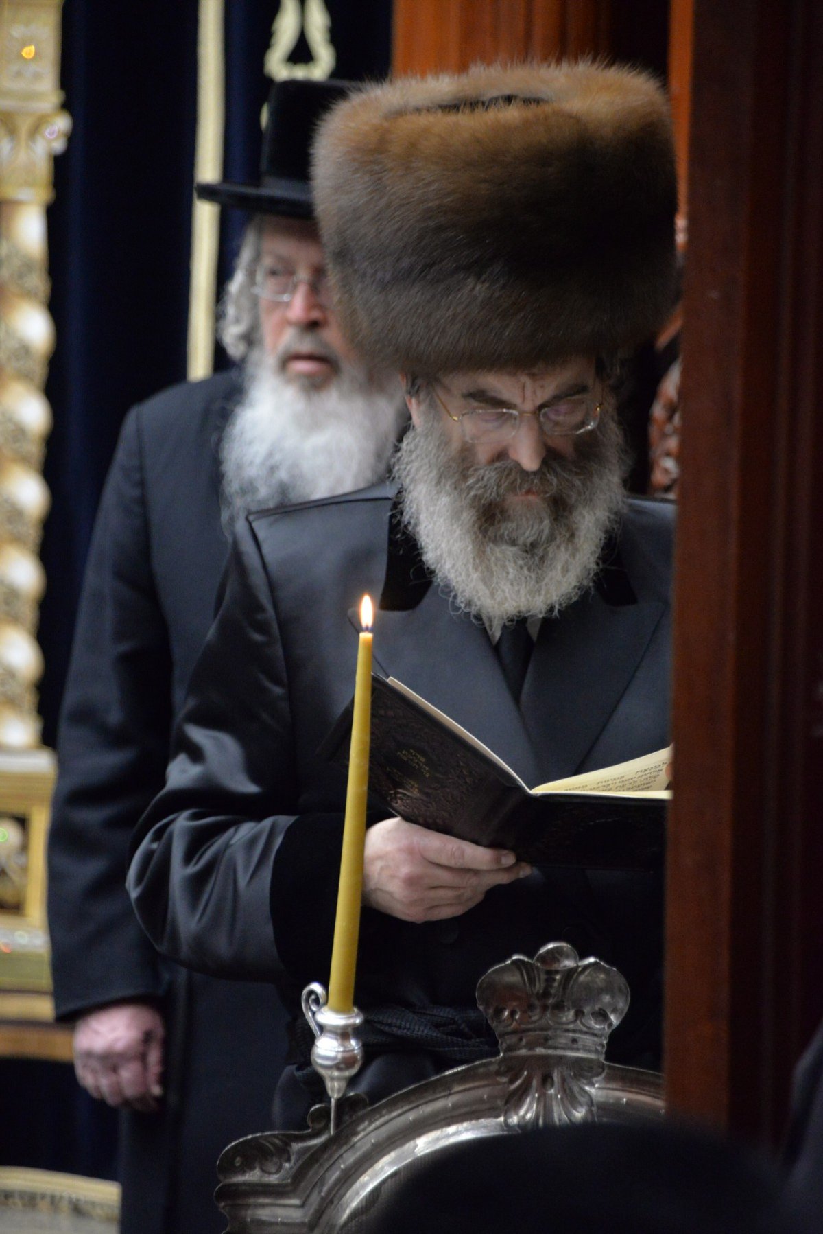 ההדלקה של אדמו"רי בני ברק • צפו בתיעוד