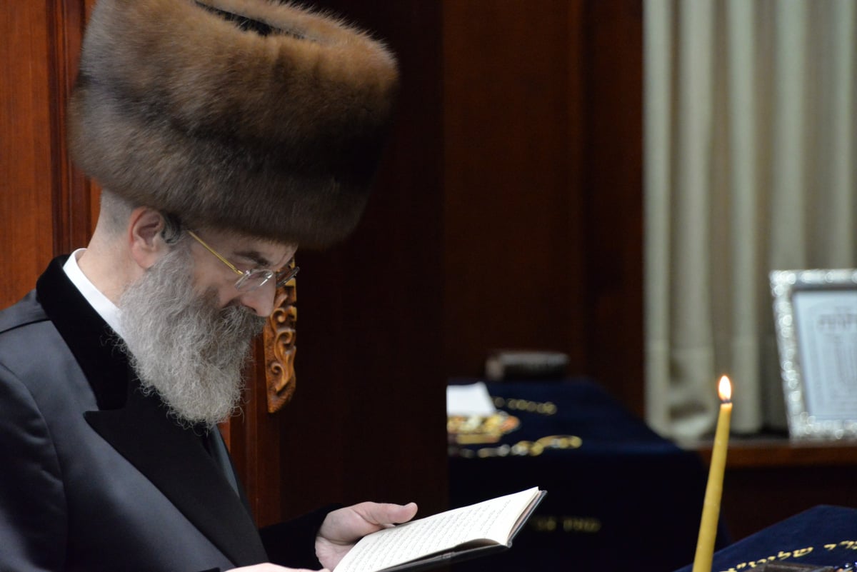 ההדלקה של אדמו"רי בני ברק • צפו בתיעוד