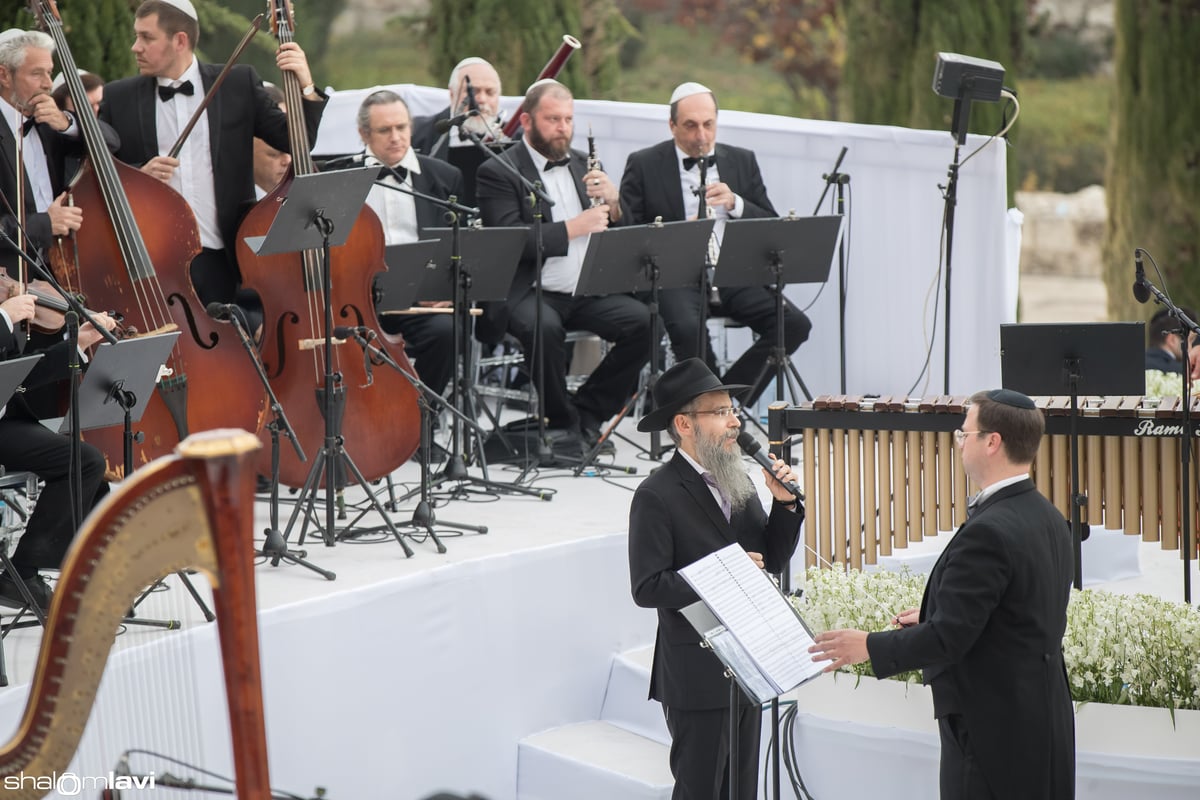 בירושלים נערכה החתונה היהודית הגדולה בעולם