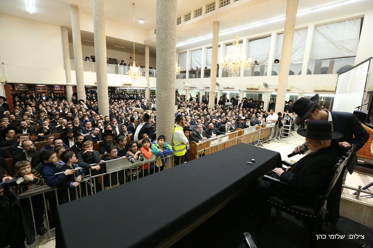 גלריה: אלפים בעצרת מספד למרן הגראי"ל שטיינמן