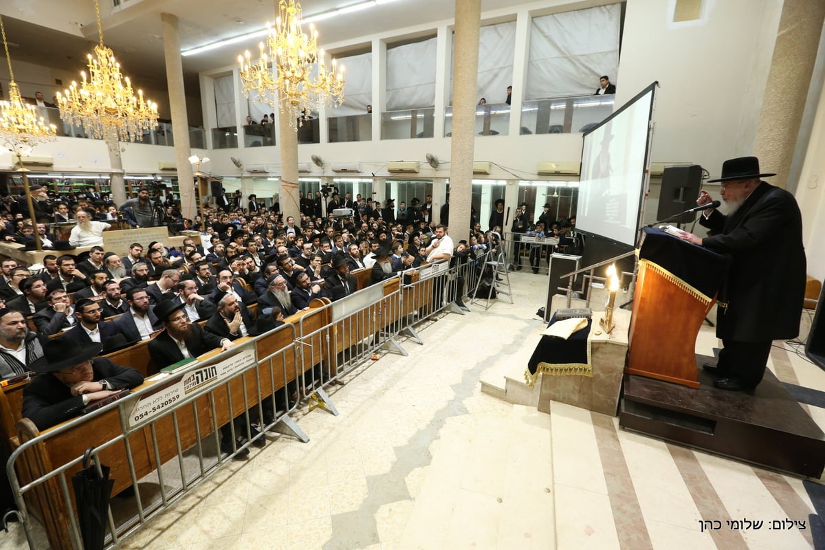 גלריה: אלפים בעצרת מספד למרן הגראי"ל שטיינמן