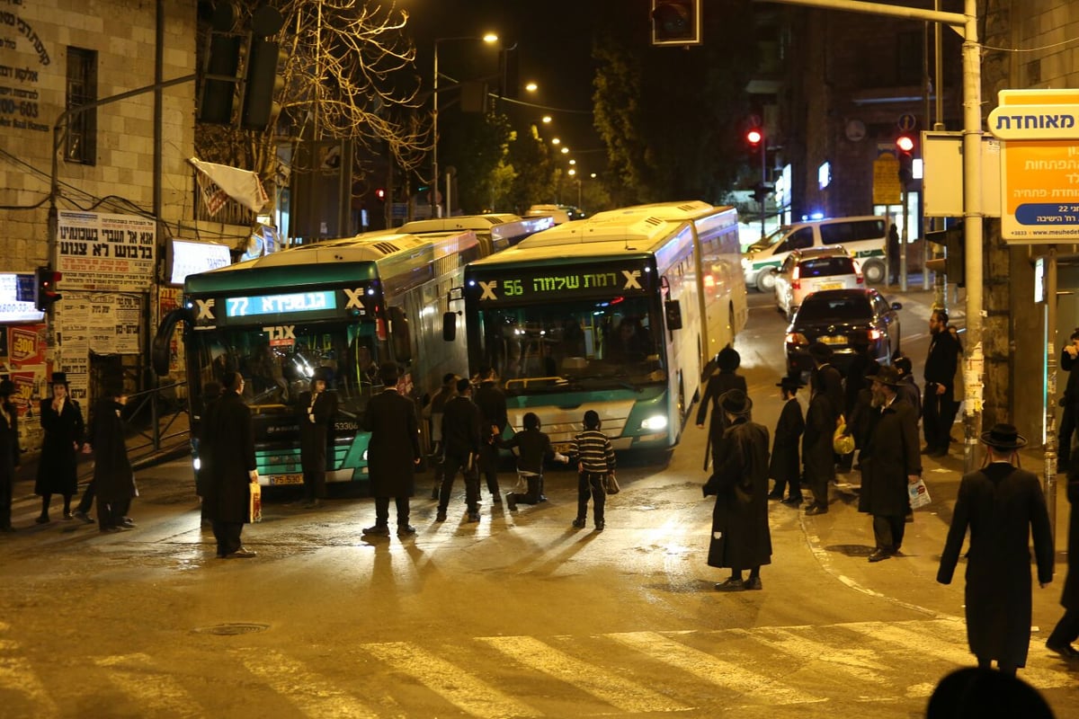 'העדה החרדית' זועקת: "הופכים את קבר הרשב"י לאתר תועבה"