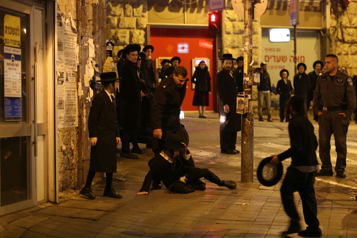 'העדה החרדית' זועקת: "הופכים את קבר הרשב"י לאתר תועבה"