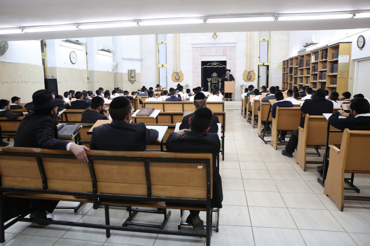 בישיבת 'אור אליצור' ספדו למרן הרב שטיינמן זצ"ל • צפו