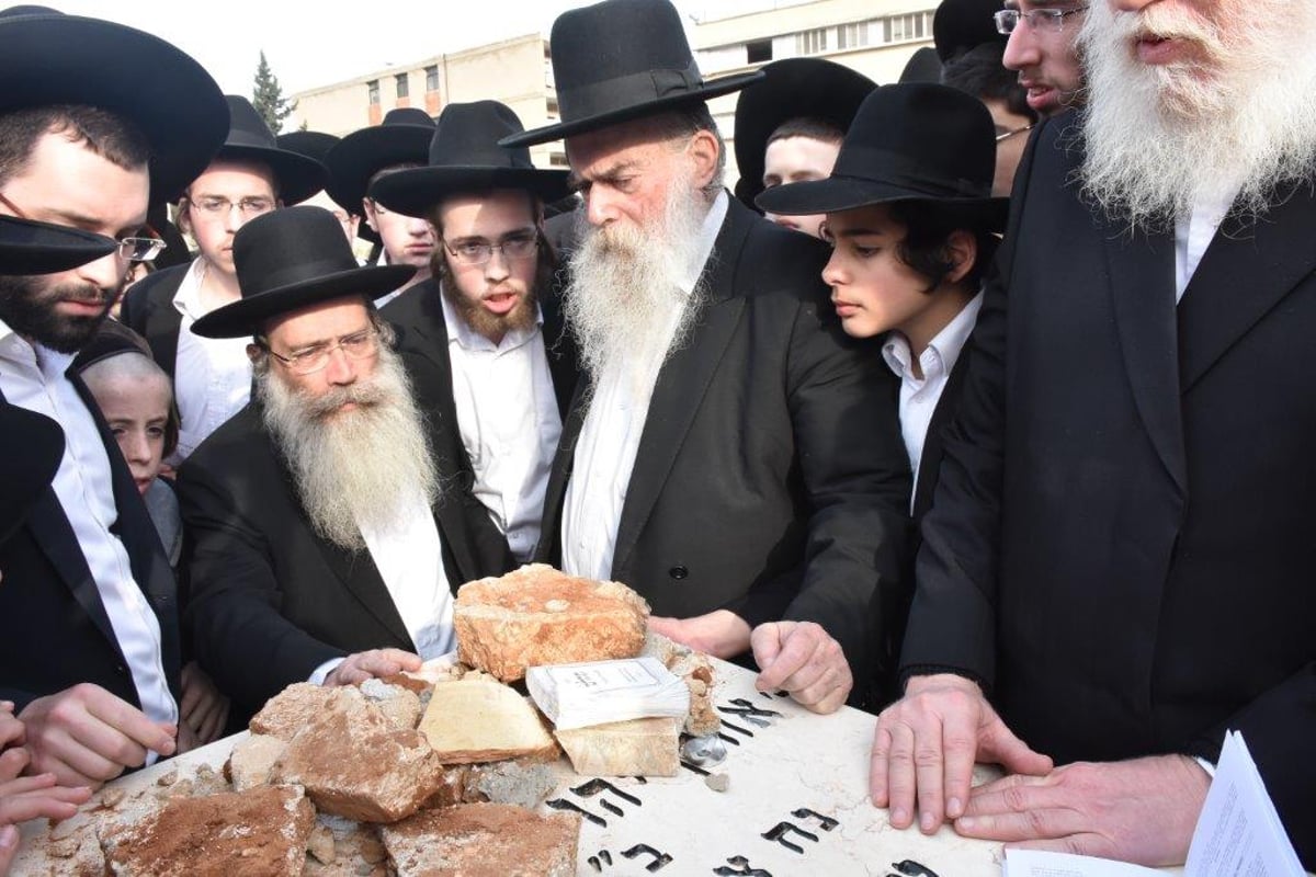 העלייה לציון מרן הרב שטיינמן זצ"ל • גלריה