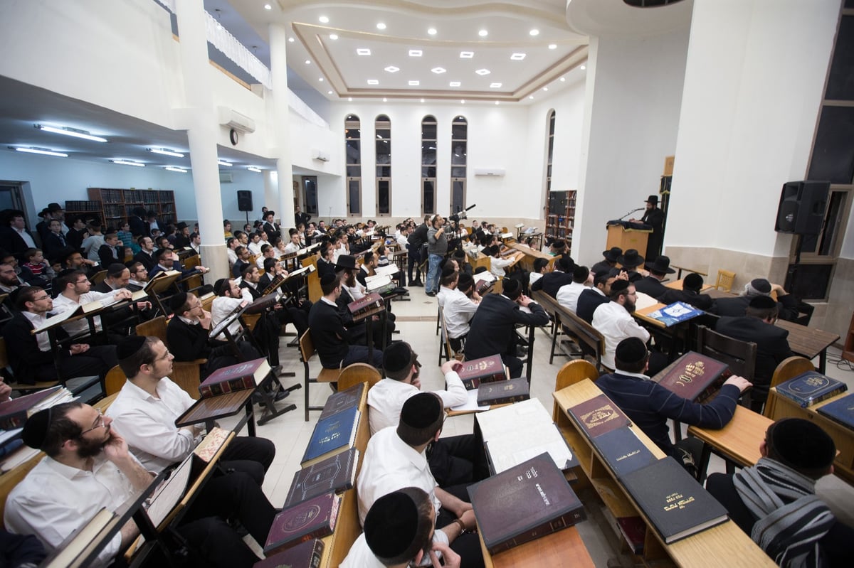 ברשת 'מגדל עוז' ספדו למרן הרב שטיינמן • צפו