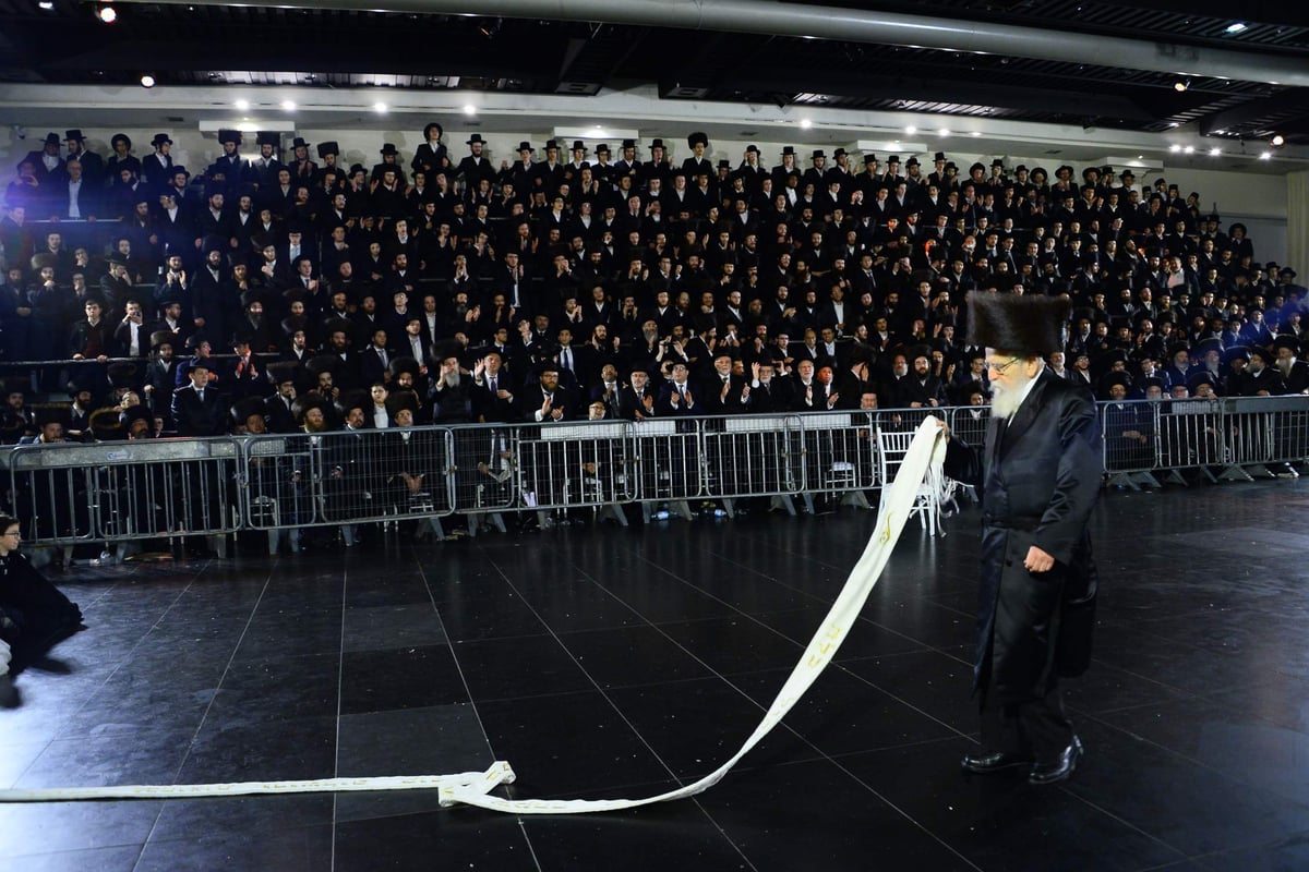 תיעוד ענק: חתונת בן האדמו"ר מסאדיגורא