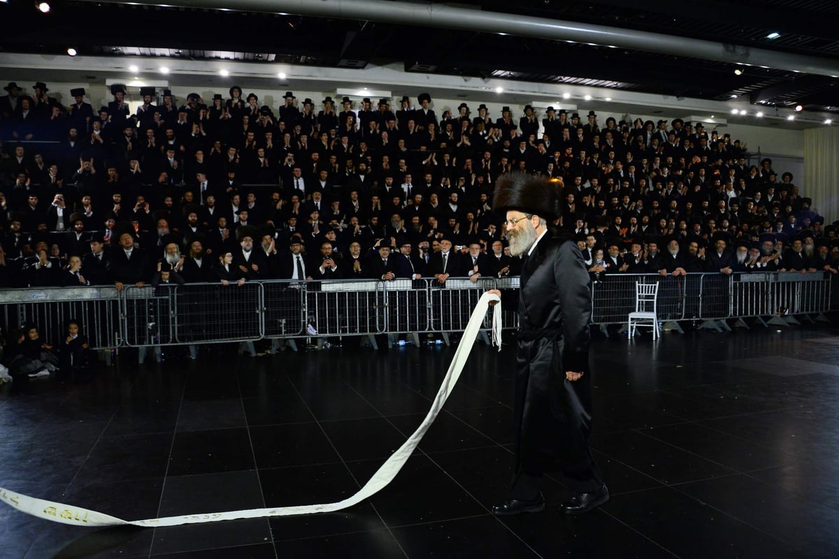 תיעוד ענק: חתונת בן האדמו"ר מסאדיגורא