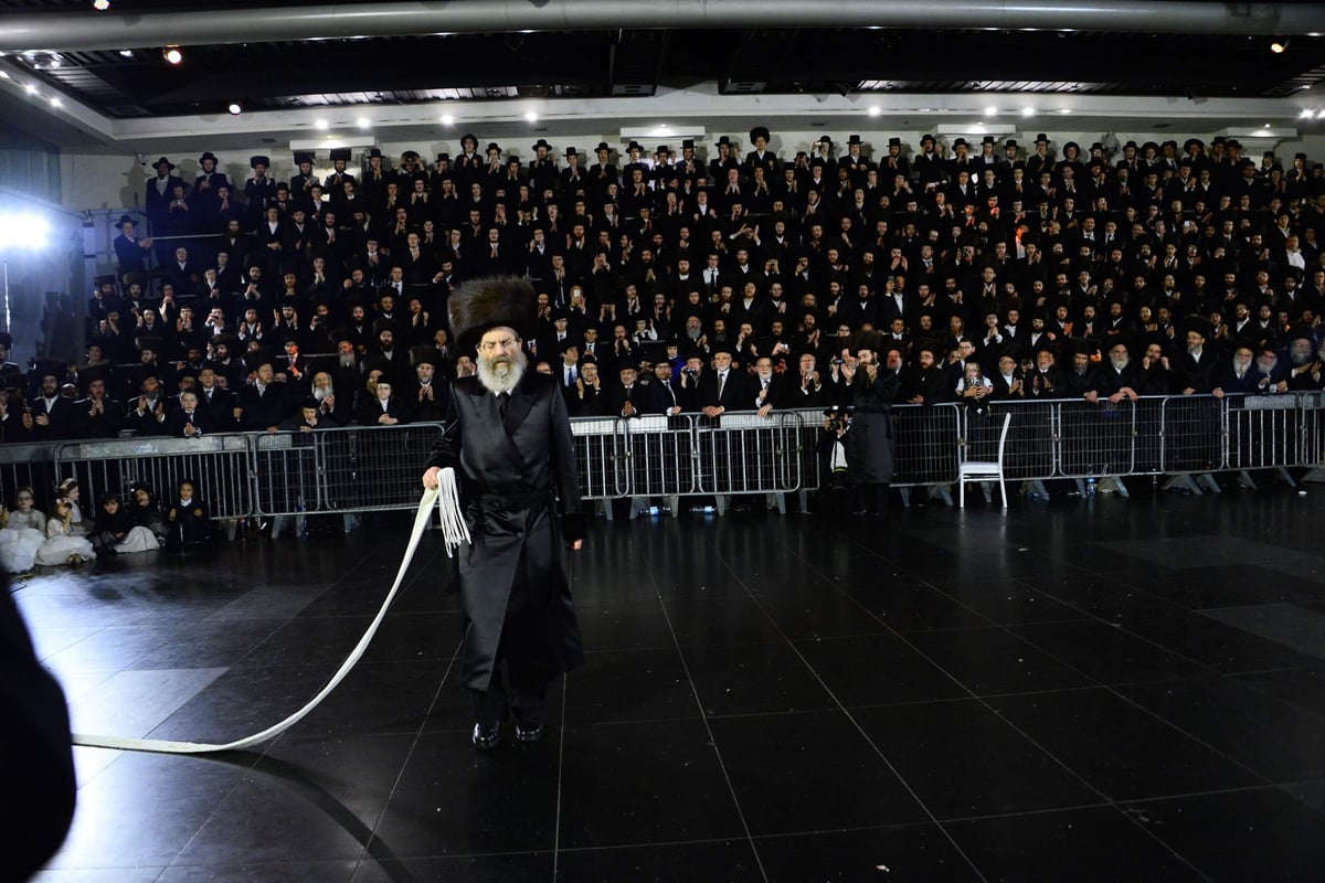 תיעוד ענק: חתונת בן האדמו"ר מסאדיגורא