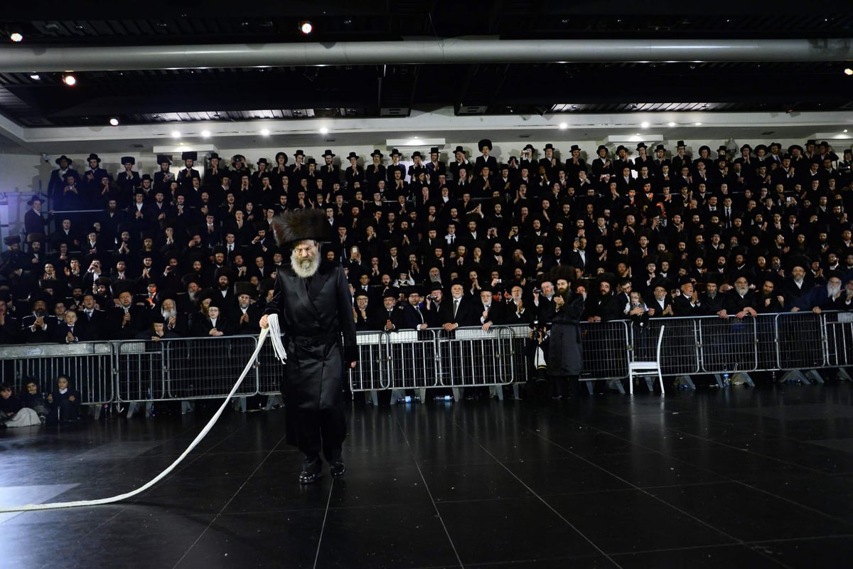 תיעוד ענק: חתונת בן האדמו"ר מסאדיגורא