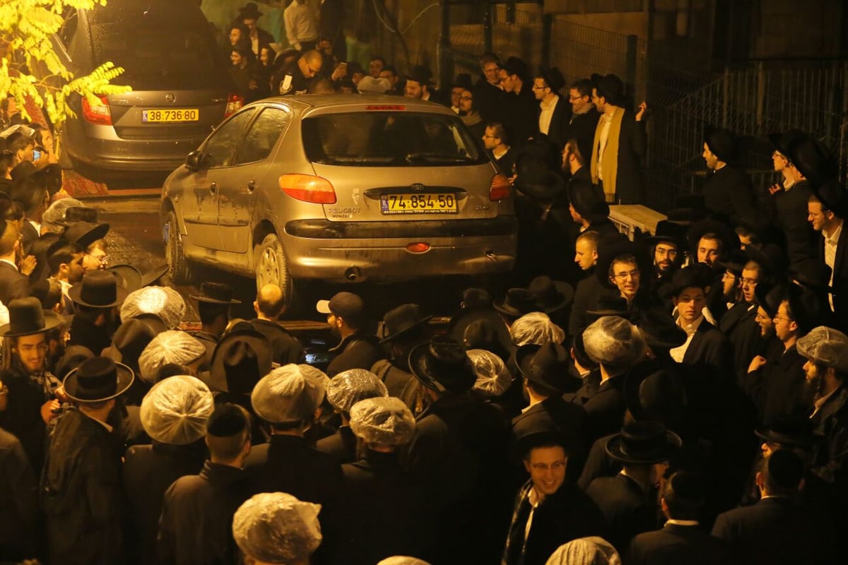 מהומה בירושלים בגלל... פשקווילים • תיעוד