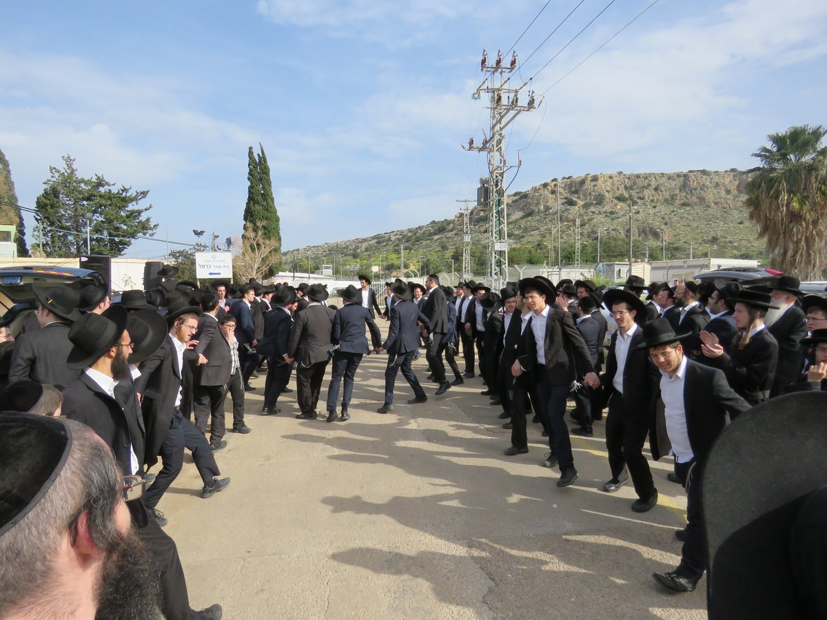 טלית מעל ראשו: כך התקבל העריק הוותיק מ'הפלג'