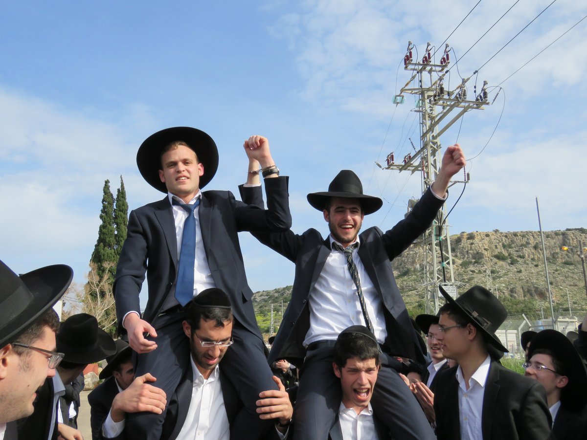 טלית מעל ראשו: כך התקבל העריק הוותיק מ'הפלג'