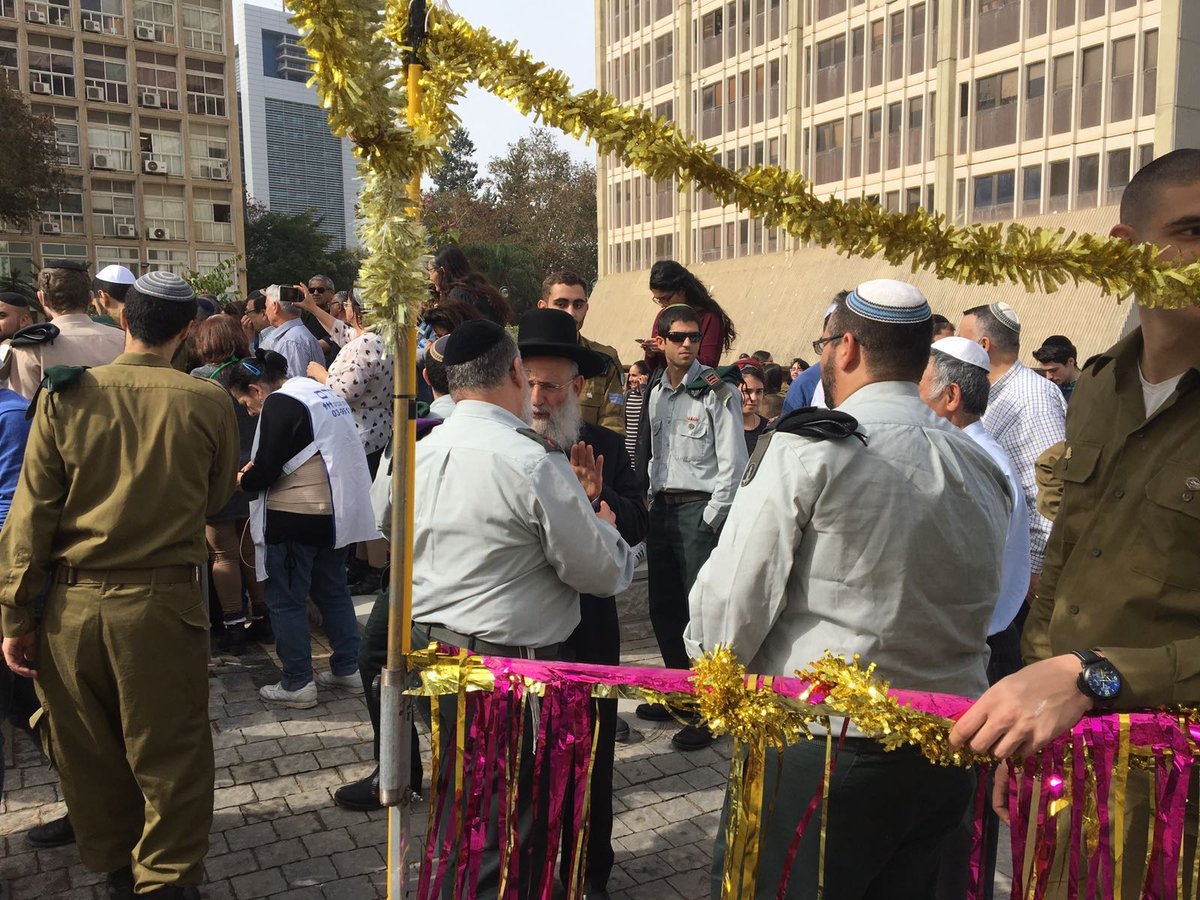 חבר המועצת ביקר בקריה בתל אביב • תיעוד