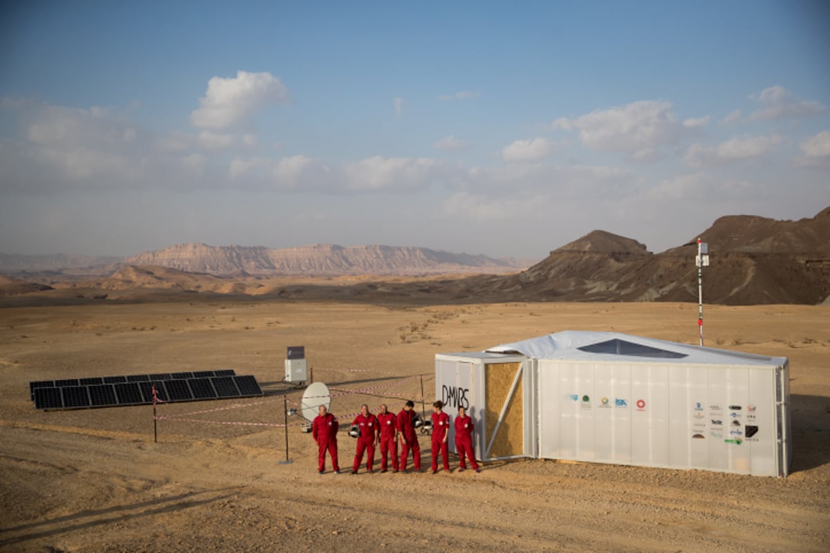 אסטרונאוטים טיילו ב"מאדים" הישראלי • גלריה