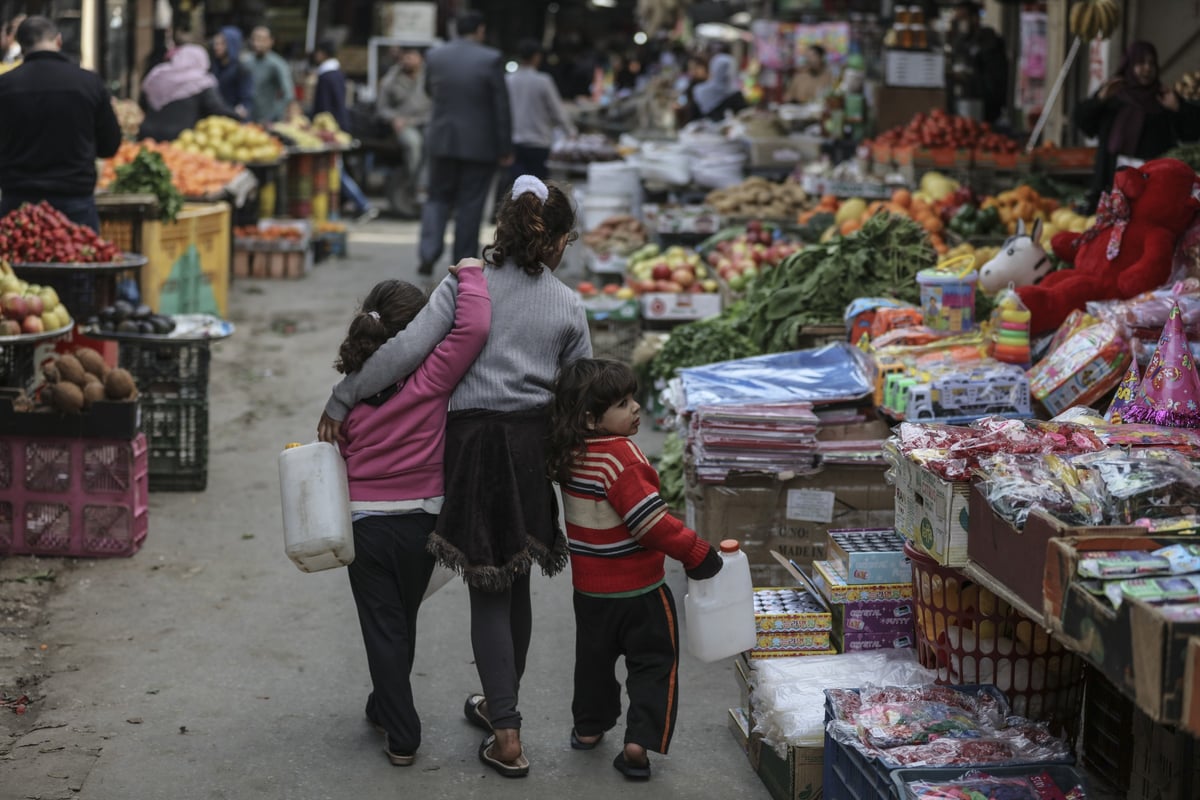 הצצה: כך נראה שוק אלזאוויה בעזה • צפו בגלריה