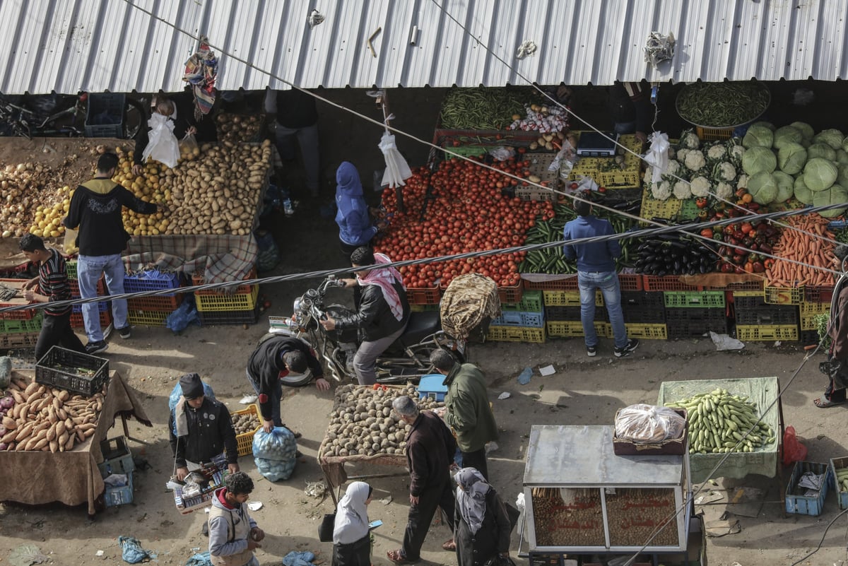 הצצה: כך נראה שוק אלזאוויה בעזה • צפו בגלריה