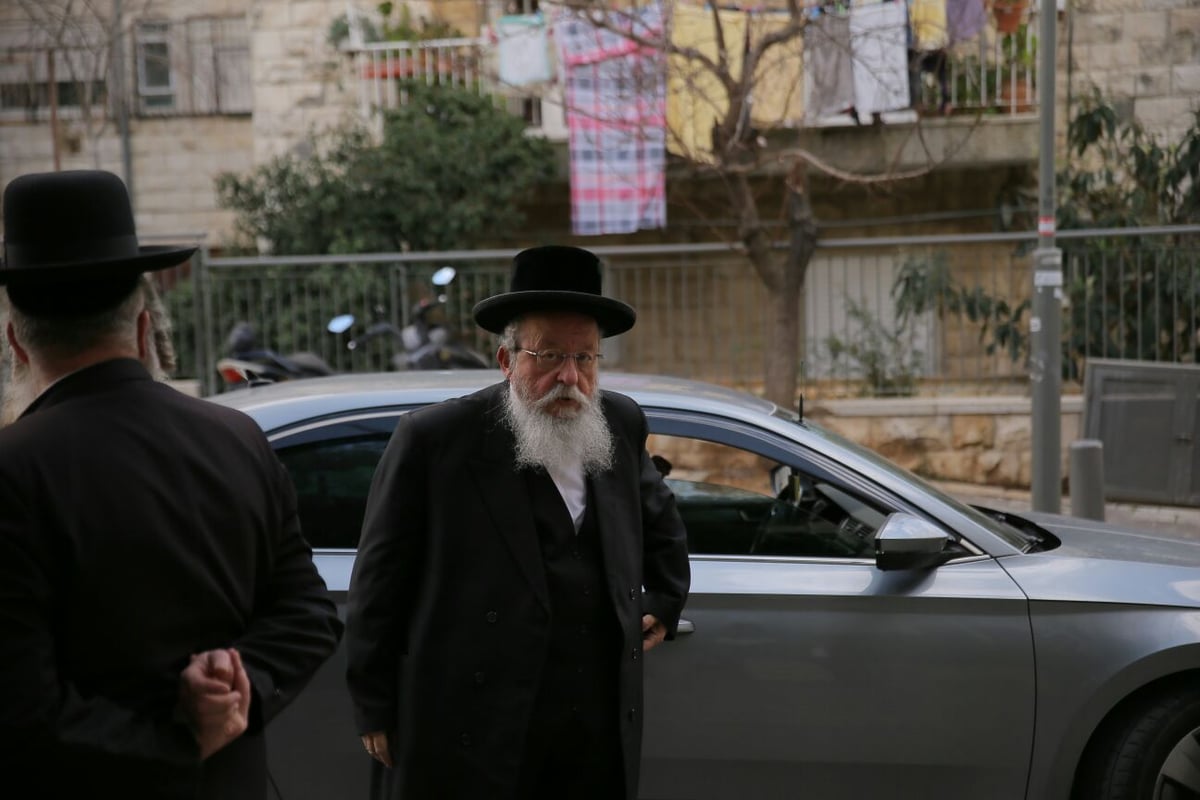 תיעוד: המועצת החסידית מתכנסת בירושלים