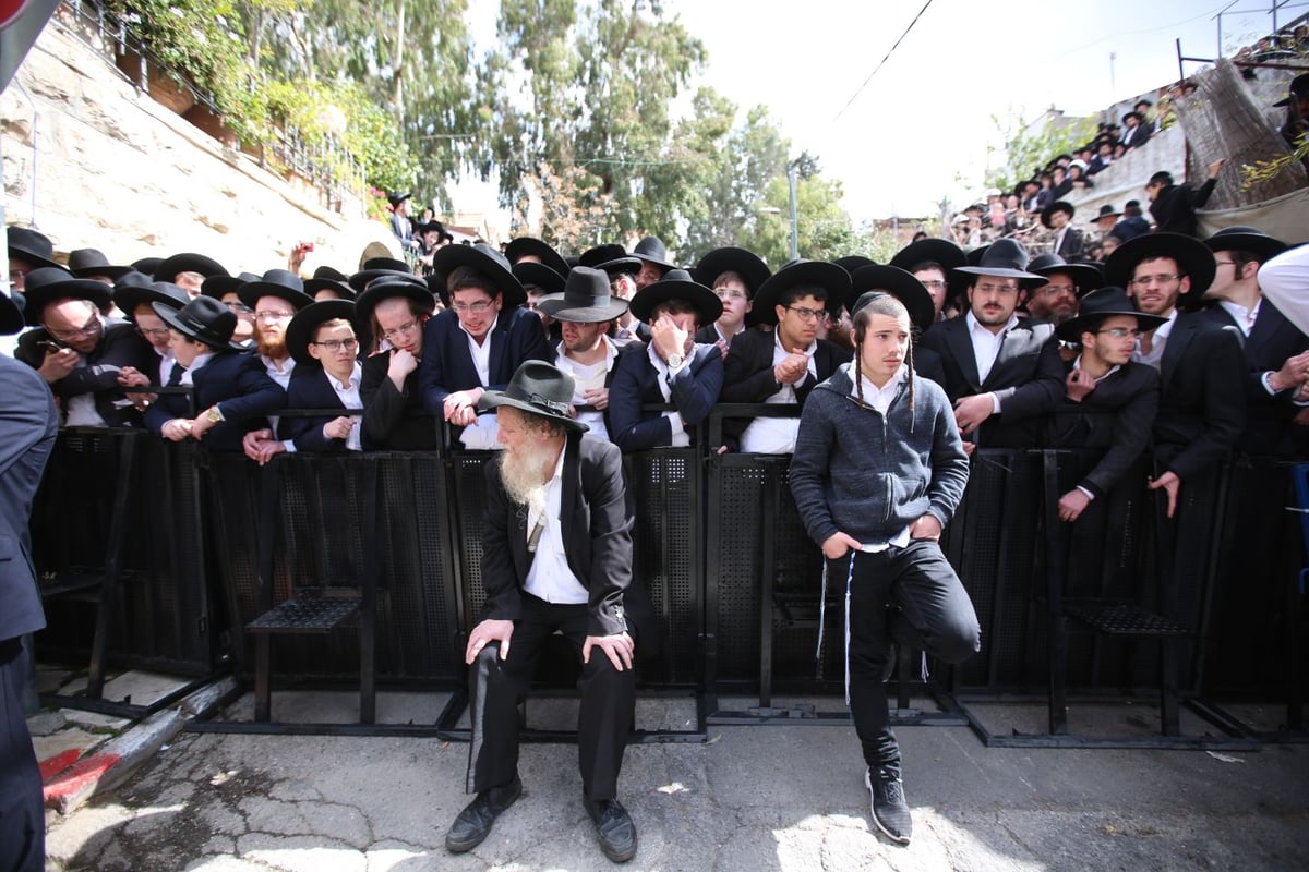 הלווית הגר"ש אוירבך זצ"ל • הגלריה של שלומי כהן