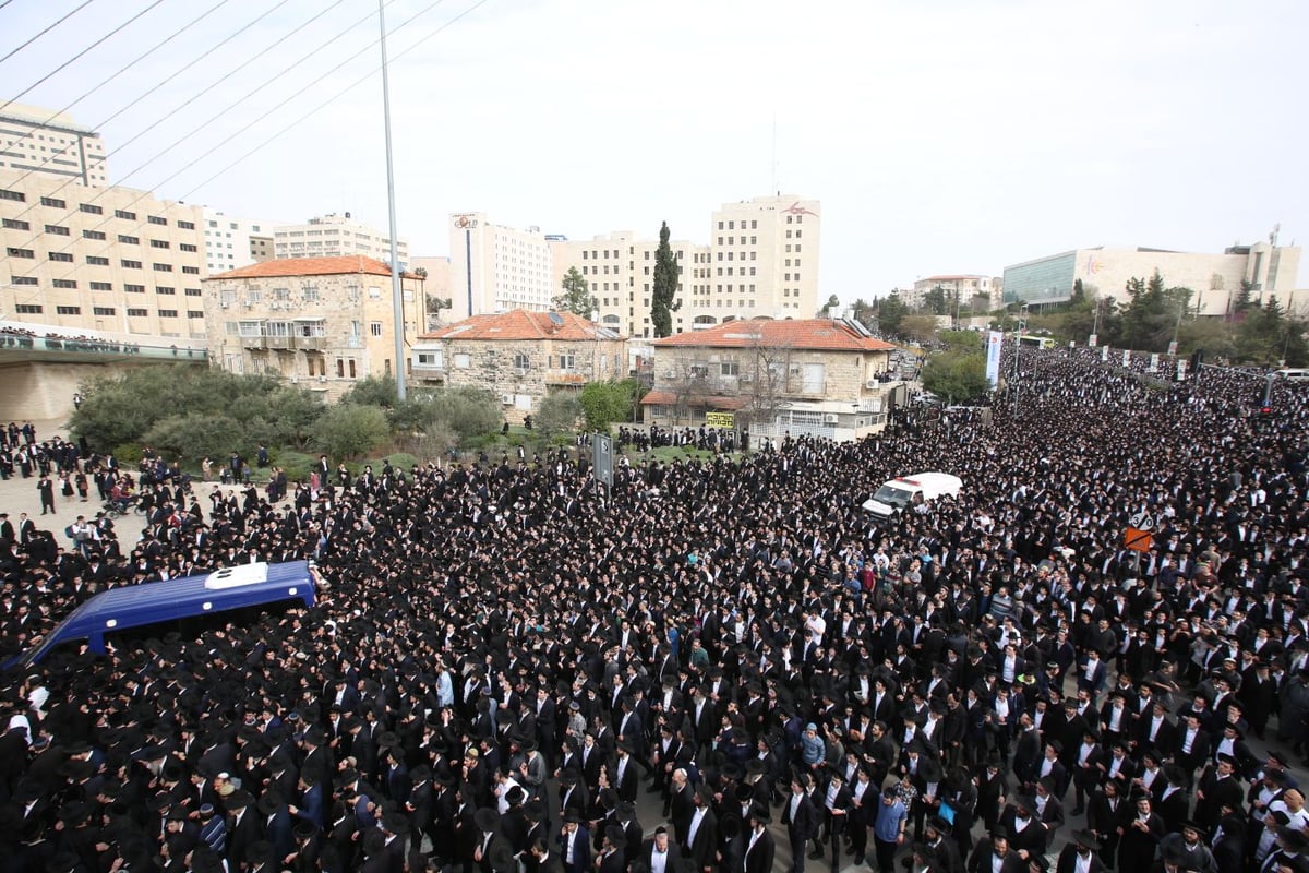 הלווית הגר"ש אוירבך זצ"ל • הגלריה של שלומי כהן