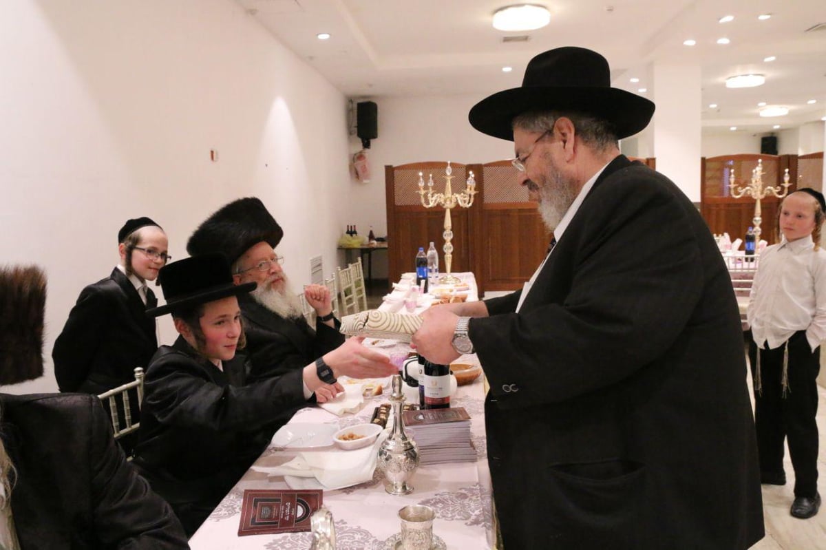 בר מצווה לנכד האדמו"ר מלעלוב ירושלים • גלריה