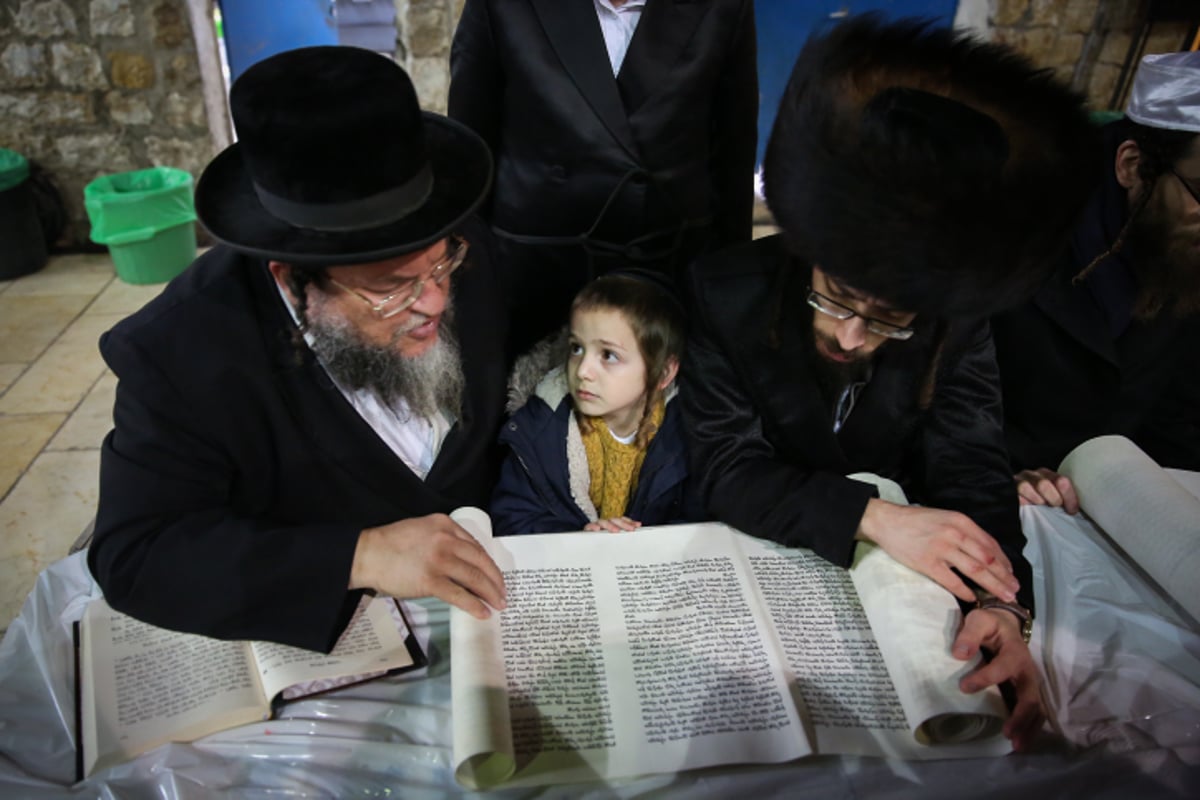 חגיגות פורים בציון הרשב"י במירון • צפו