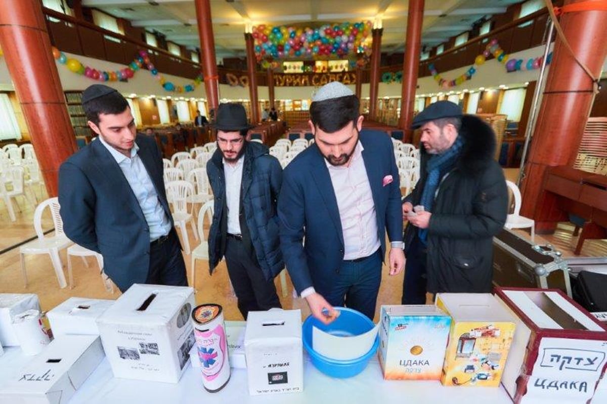 פורים במוסקבה: ממחצית השקל ועד שמחת החג • צפו