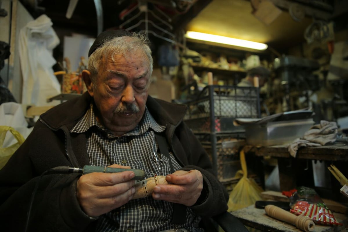 גלריה: המקום בו "עצי חיים" ופטישי שופטים שוכנים בערבוביה