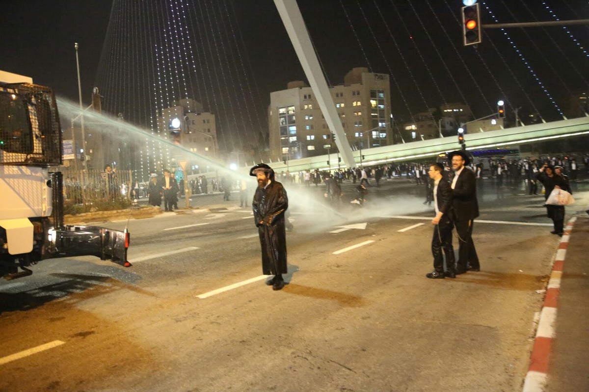 צפו במכת"זית • גלריית סיכום להפגנת הפלג