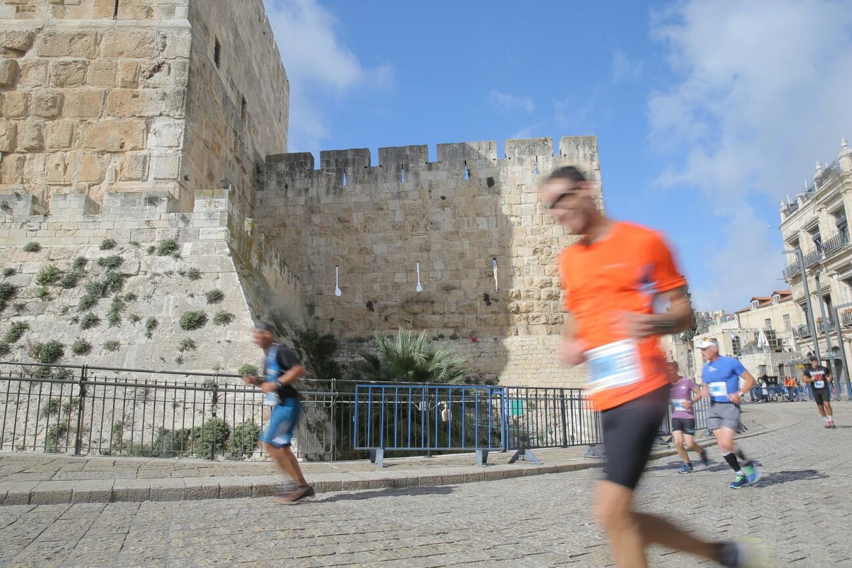 מרתון ירושלים: 30 אלף רצים  • צפו בגלריה