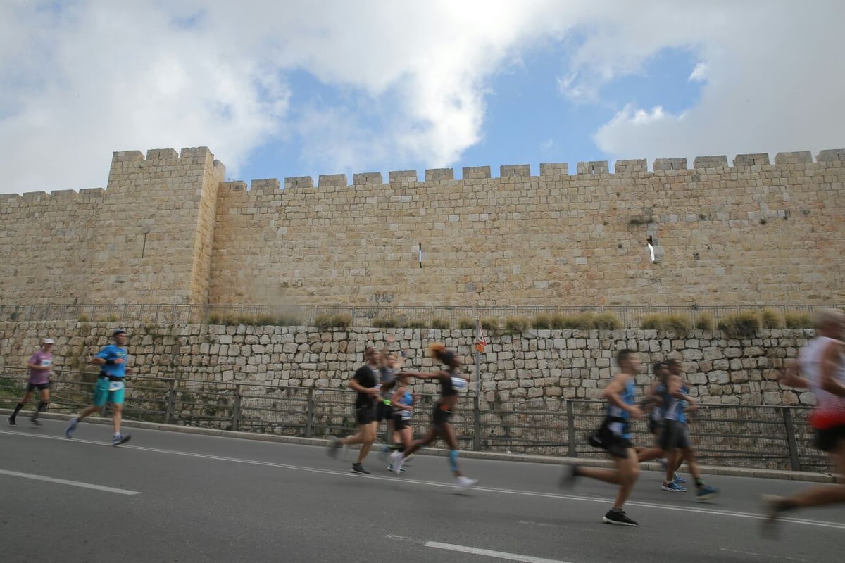 מרתון ירושלים: 30 אלף רצים  • צפו בגלריה